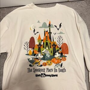 Women’s Walt Disney world Halloween sweatshirt